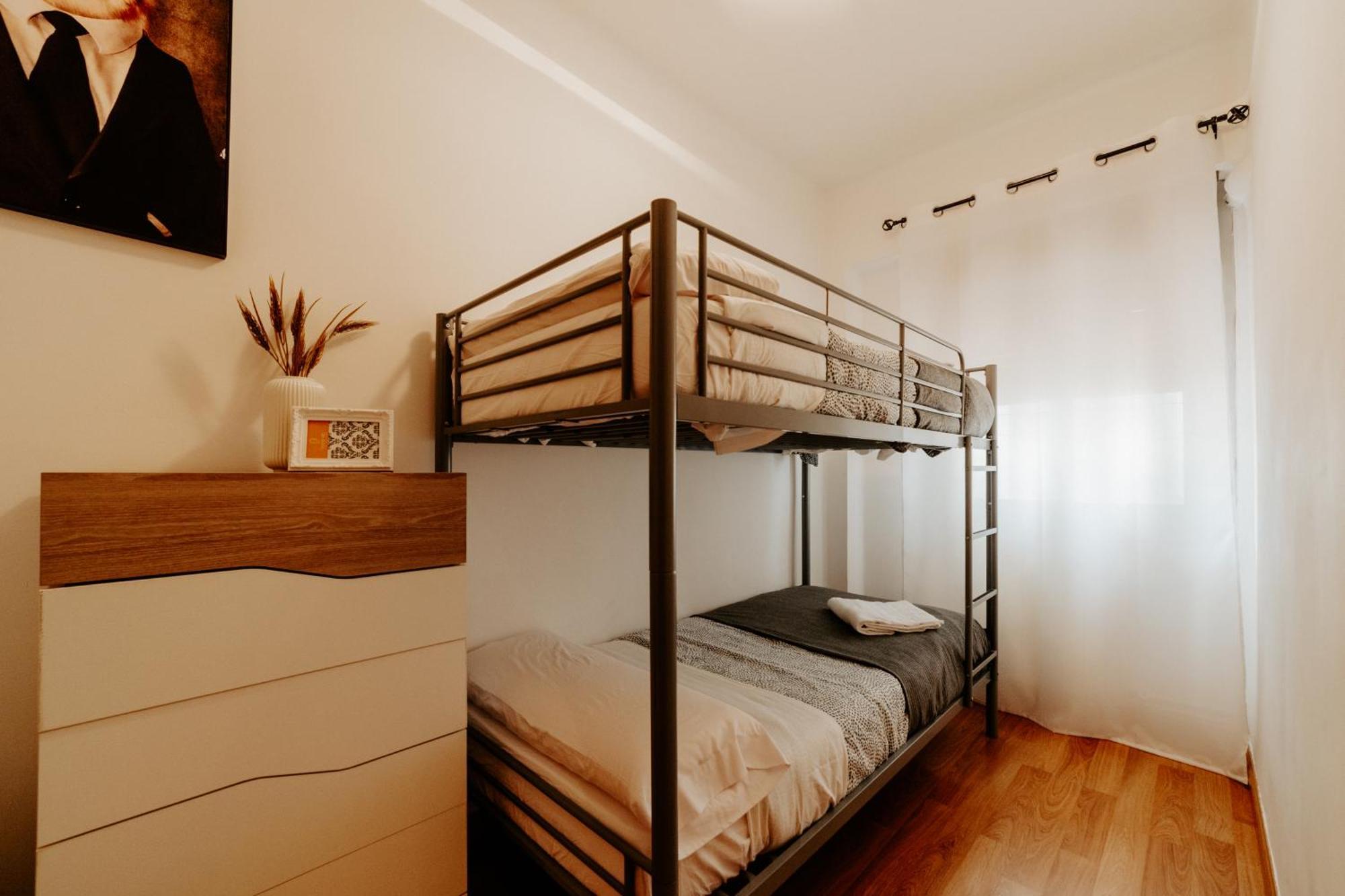 Apartamento Juzgados 洛格罗尼奥 外观 照片